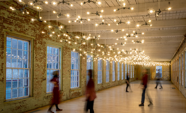 Spencer Finch <span class="title-light"><em>Cosmic Latte</em></span>